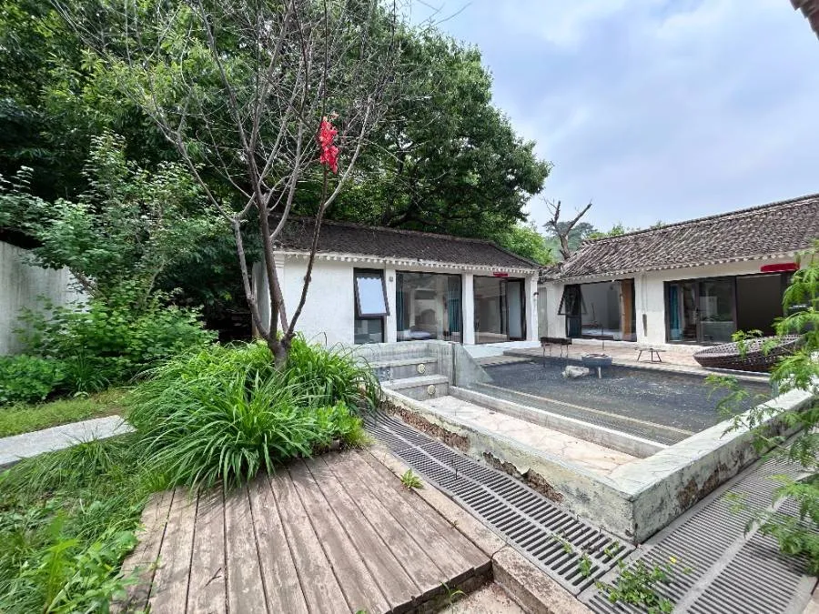 北京市怀柔区350平方米精品私汤大院出租，7间房可住4间 照片 2