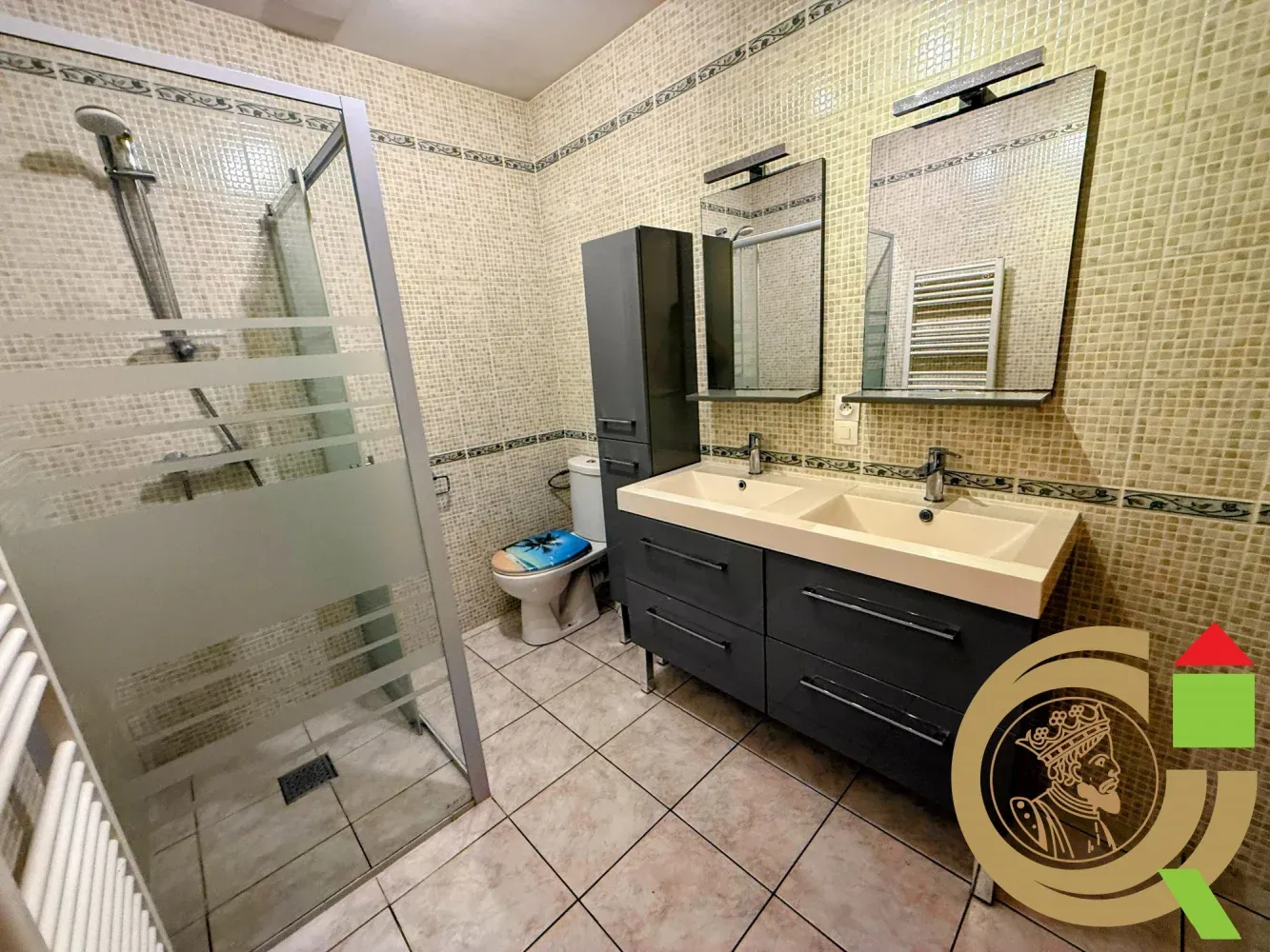 Townhouse photo 9