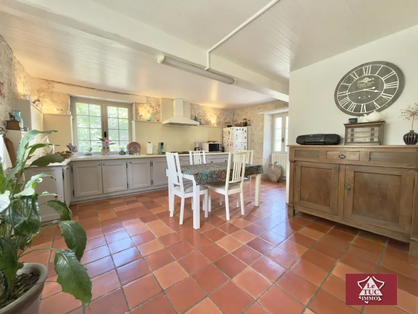 Maison de campagne en pierre avec garage, piscine et jardin à Penne-d'Agenais — photo 10
