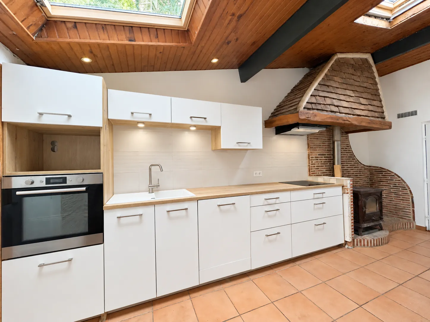 Character Home in Montrem, Dordogne: 100 m² and Land photo 10