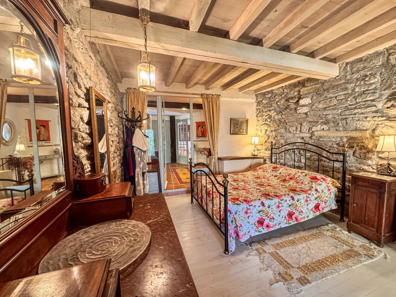 Maison de village en pierre à Monze, Aude – 196 m² et terrain — photo 2