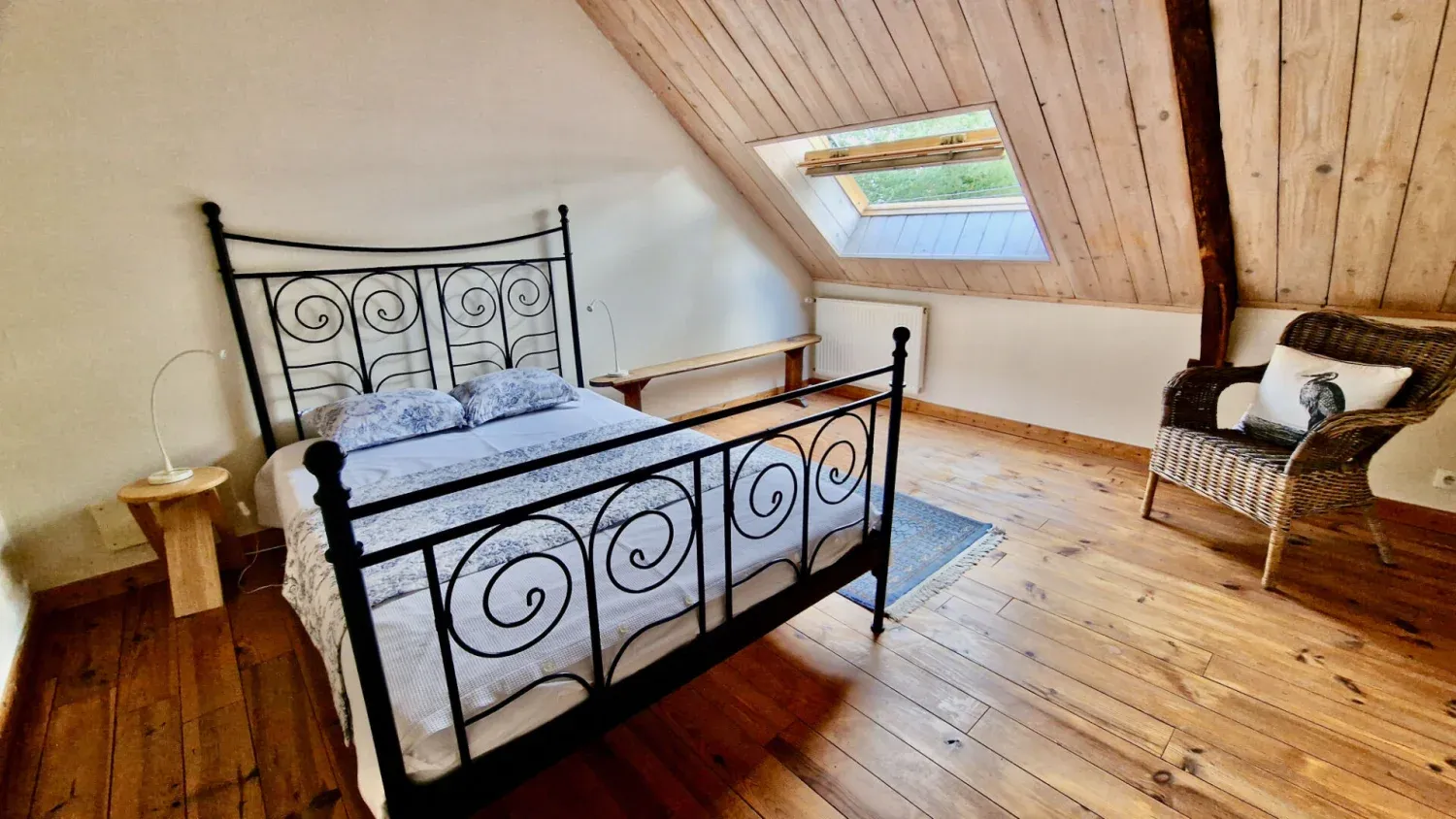 Maison en pierre à Pleugriffet, Morbihan : 3 chambres, studio en mezzanine et grand terrain — photo 10