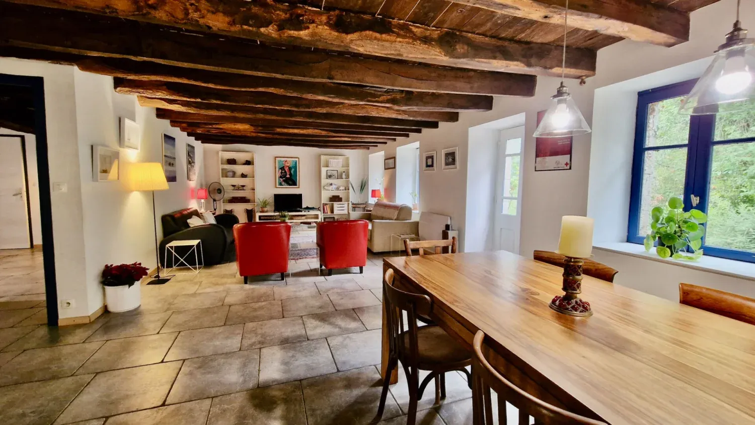 Maison en pierre à Pleugriffet, Morbihan : 3 chambres, studio en mezzanine et grand terrain — photo 3