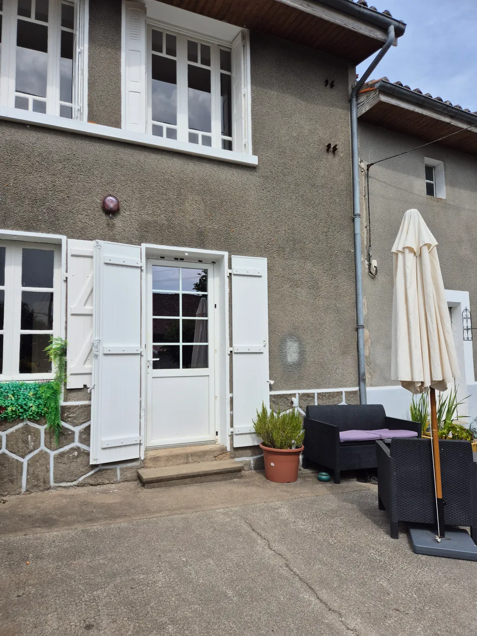 Maison de campagne avec jardin à Chabrac, Charente — photo 2