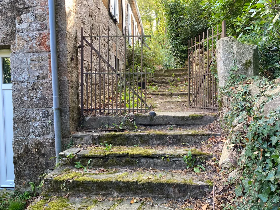 Maison de campagne en pierre à vendre à Chaulieu, Manche – terrain de 1 875 m² — photo 8
