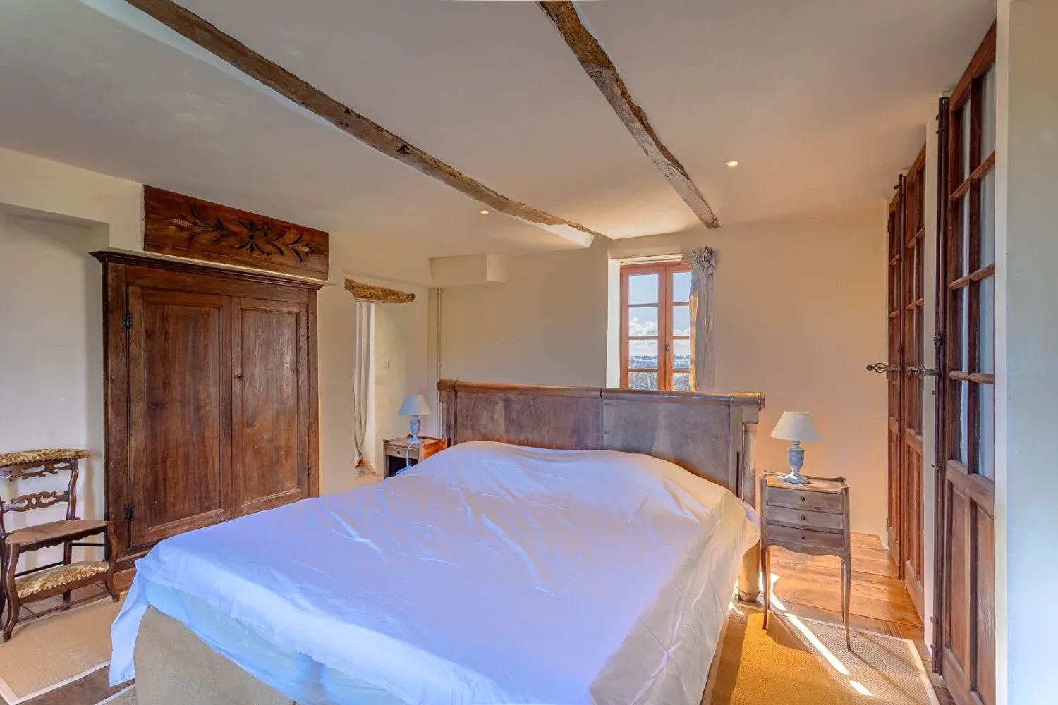 Tanus, Tarn : maison en pierre avec piscine au sel et jardin — photo 9