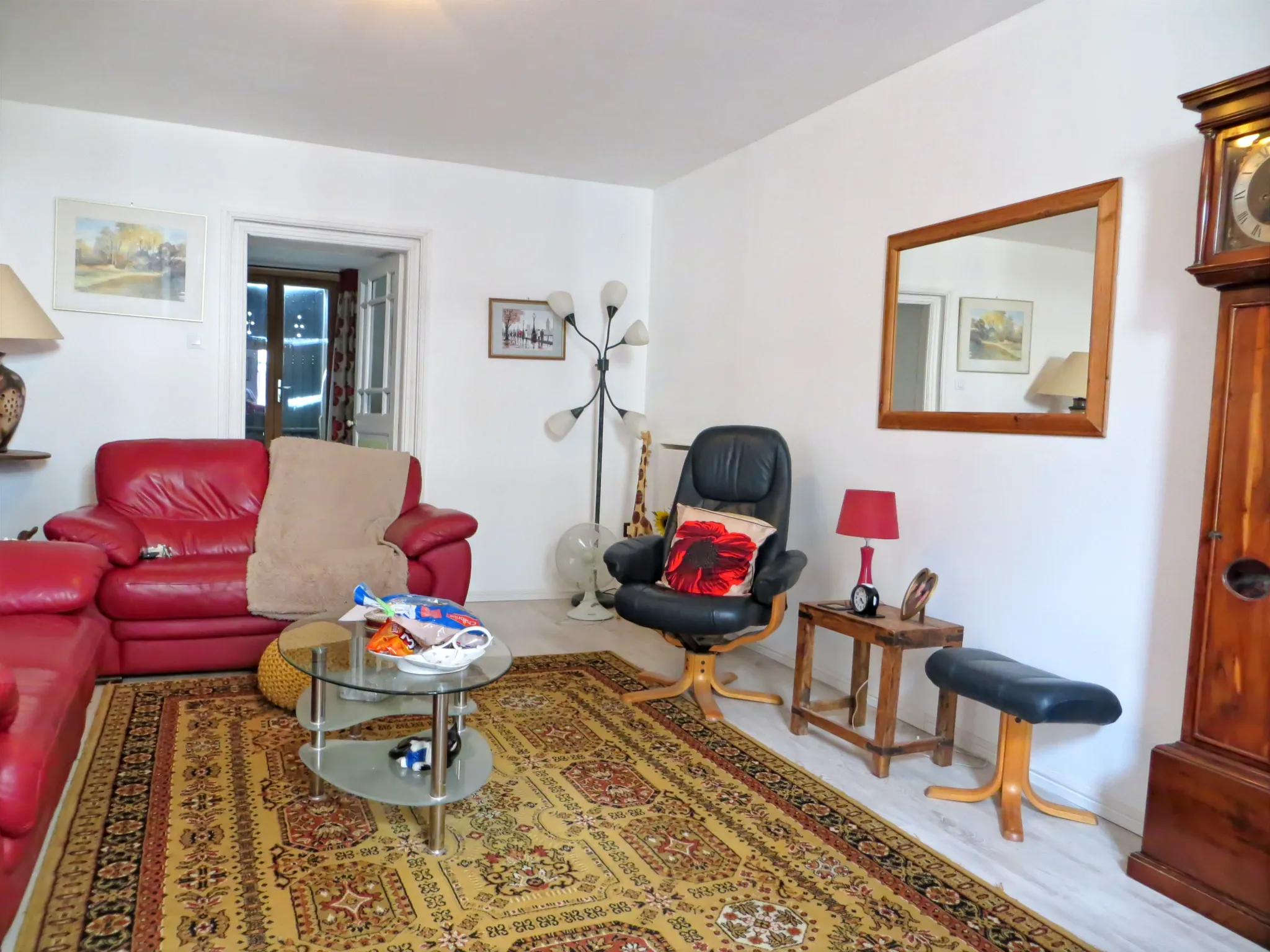 Maison avec gîte à rénover et jardin à Confolens, Charente — photo 3