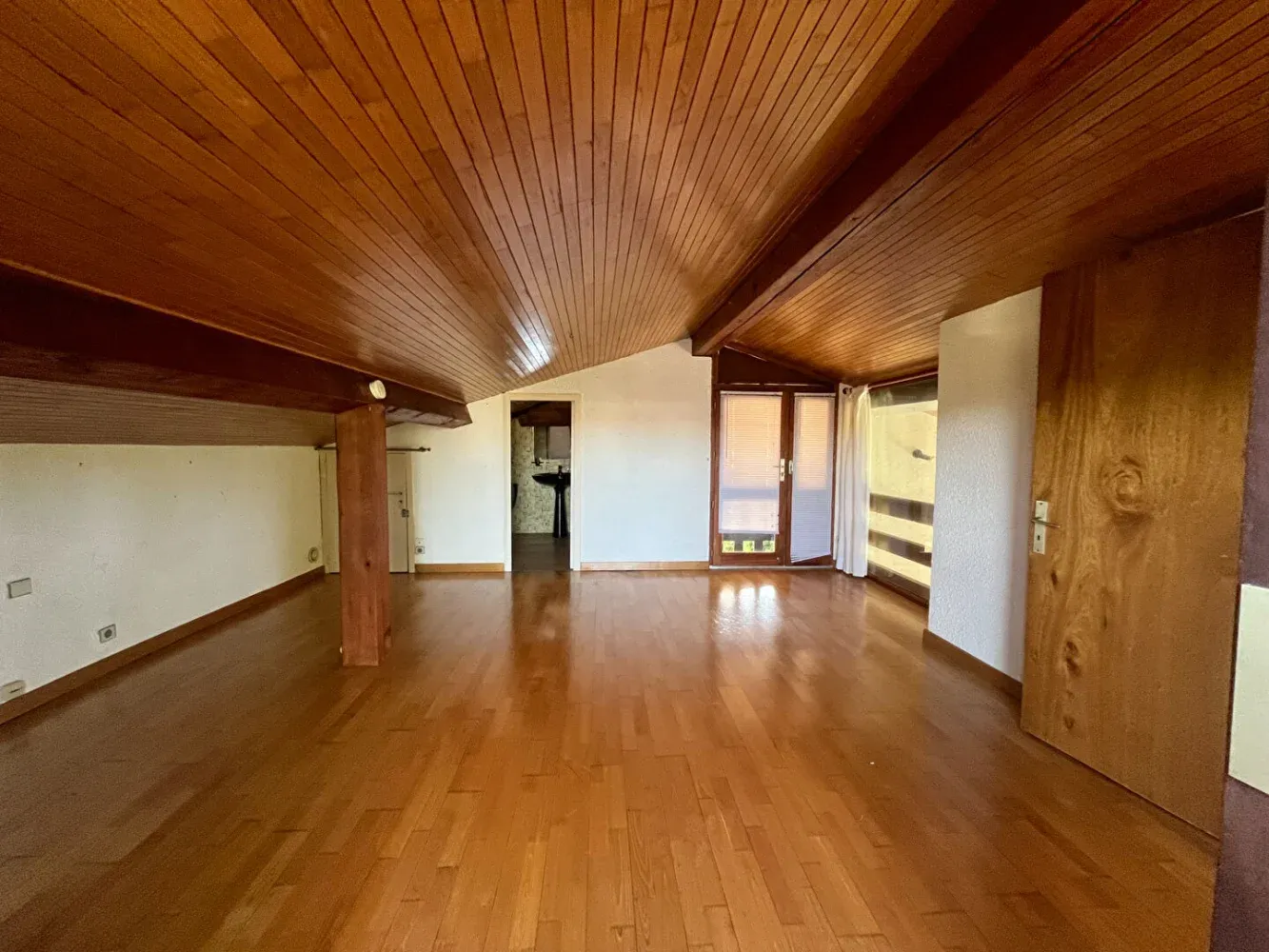 Maison d’architecte à Villeneuve-sur-Lot, Lot-et-Garonne, avec jardin de 605 m² — photo 8