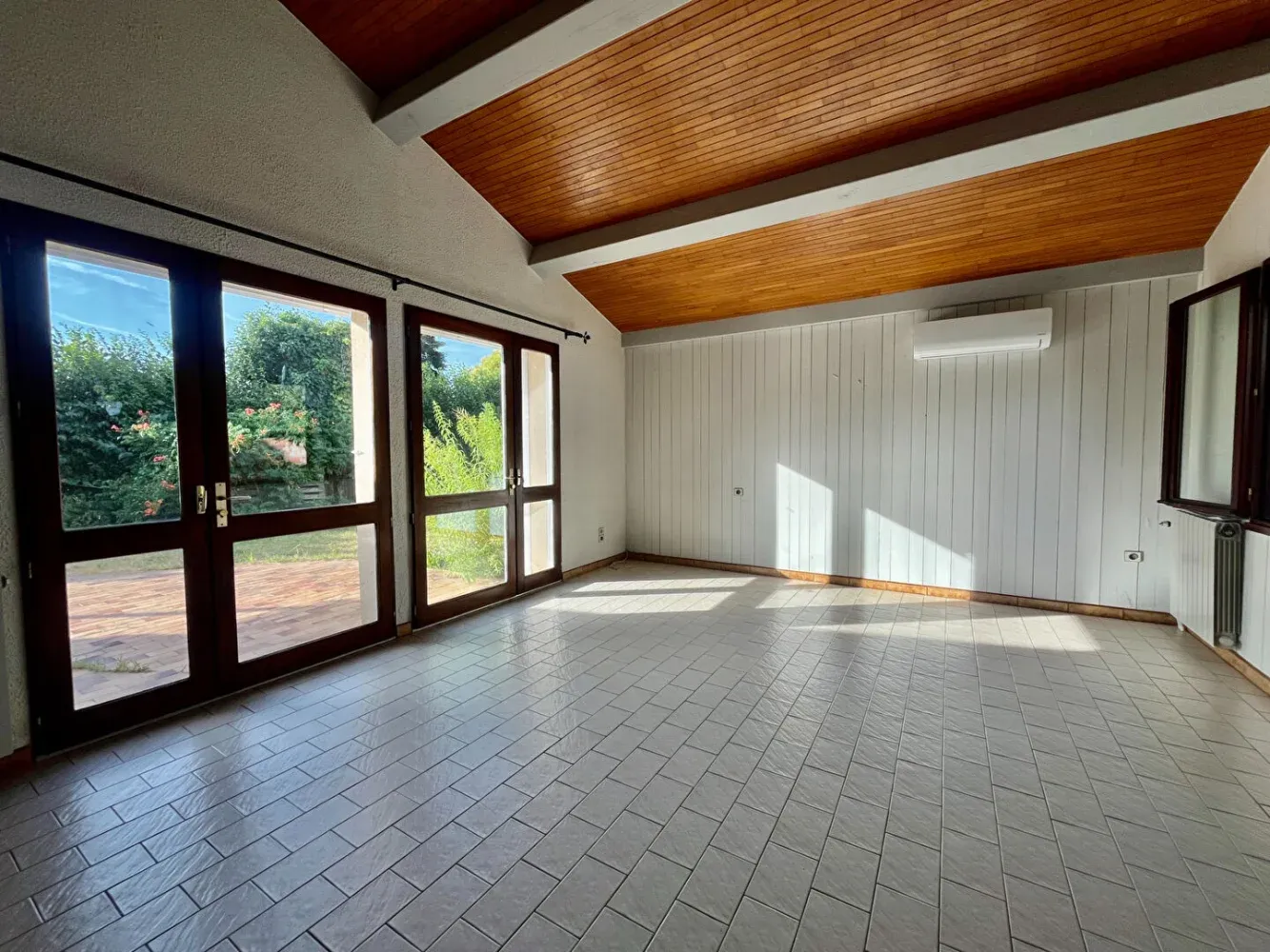 Maison d’architecte à Villeneuve-sur-Lot, Lot-et-Garonne, avec jardin de 605 m² — photo 3