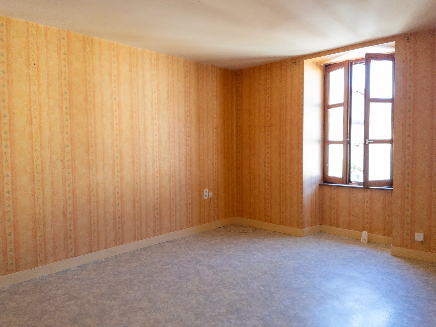 Maison de village en pierre à vendre à Pressignac, Charente – 203 m² — photo 6