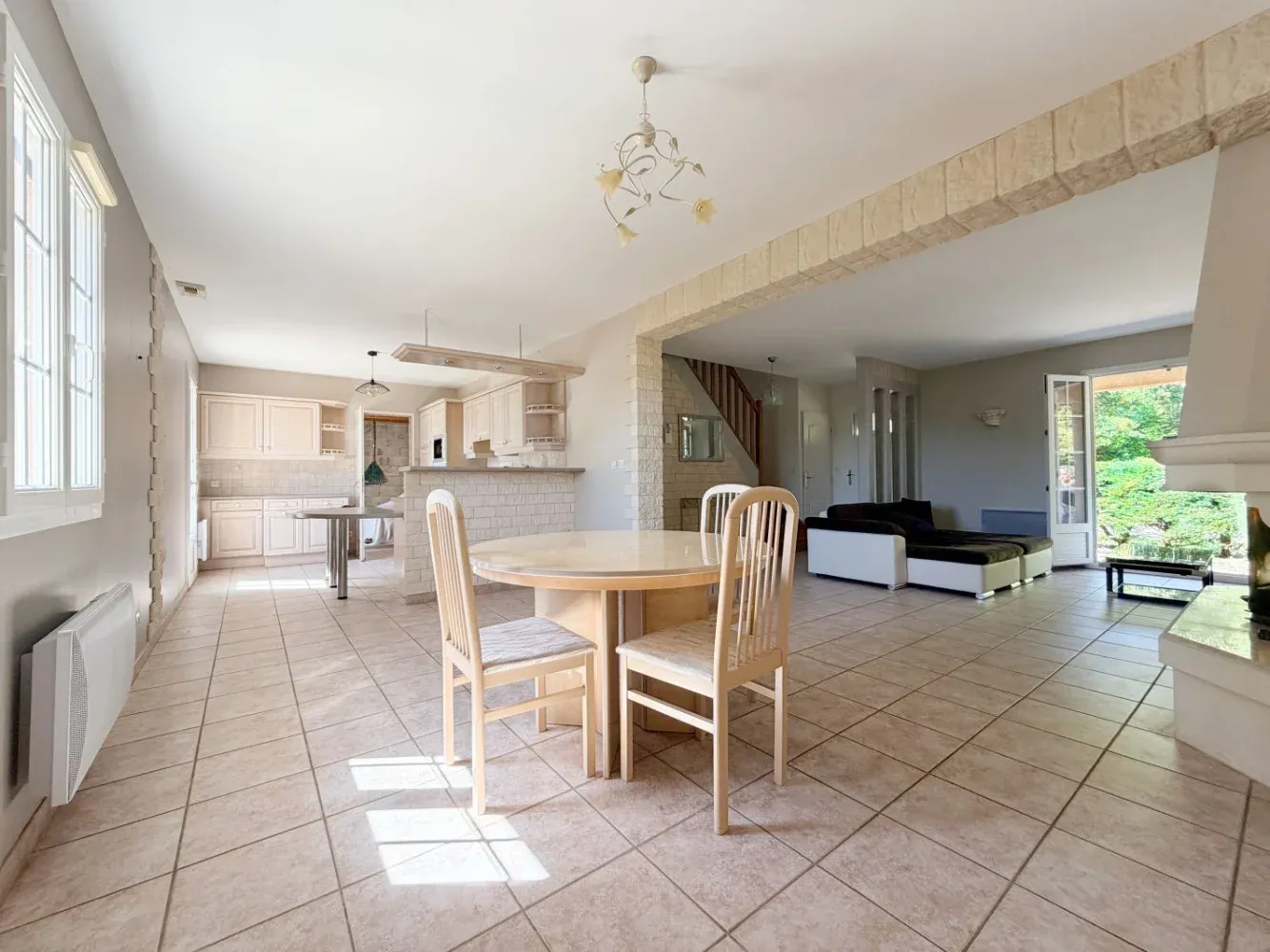 House for sale in Saint-Christophe-en-Bresse, Saône-et-Loire, with garden and double garage photo 3