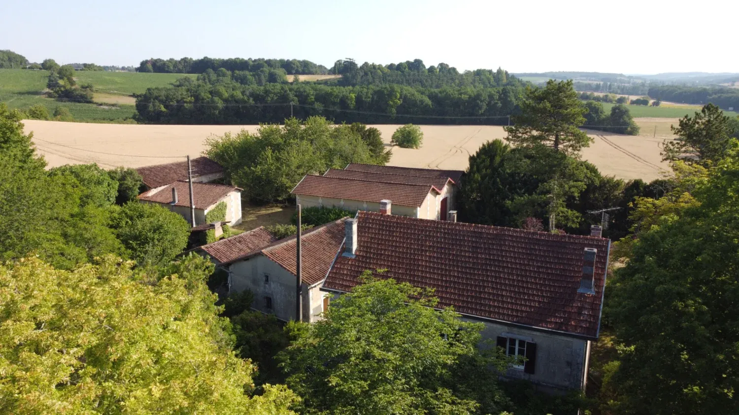 Magnifique maison de maître à restaurer avec granges et petite maison — photo 7