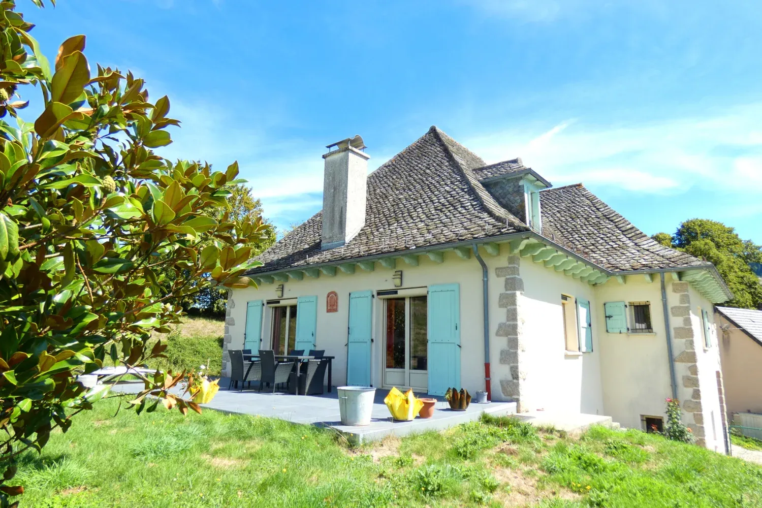 Maison d’architecte avec jardin à Marmanhac, Cantal — photo 2