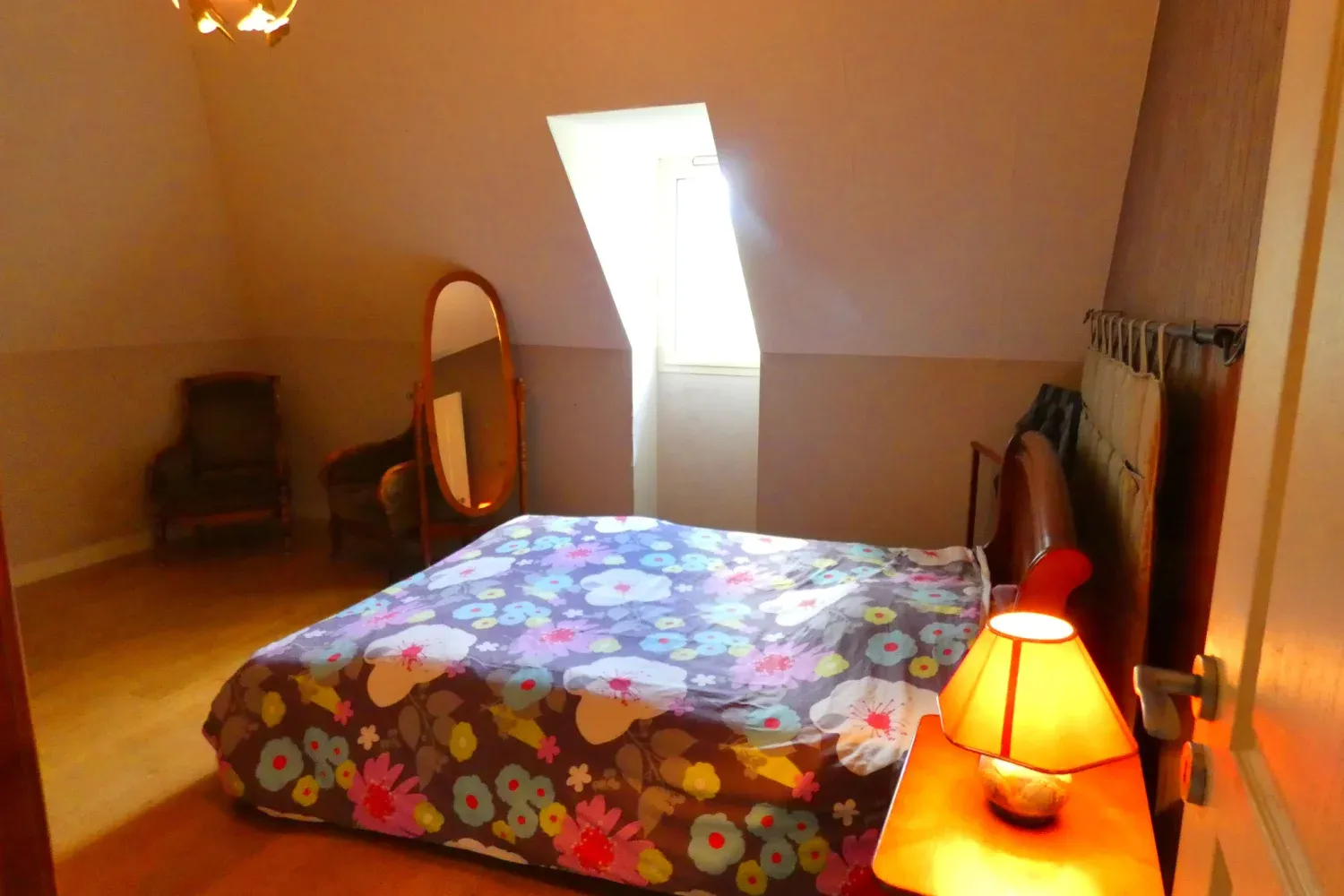 Maison d’architecte avec jardin à Marmanhac, Cantal — photo 8