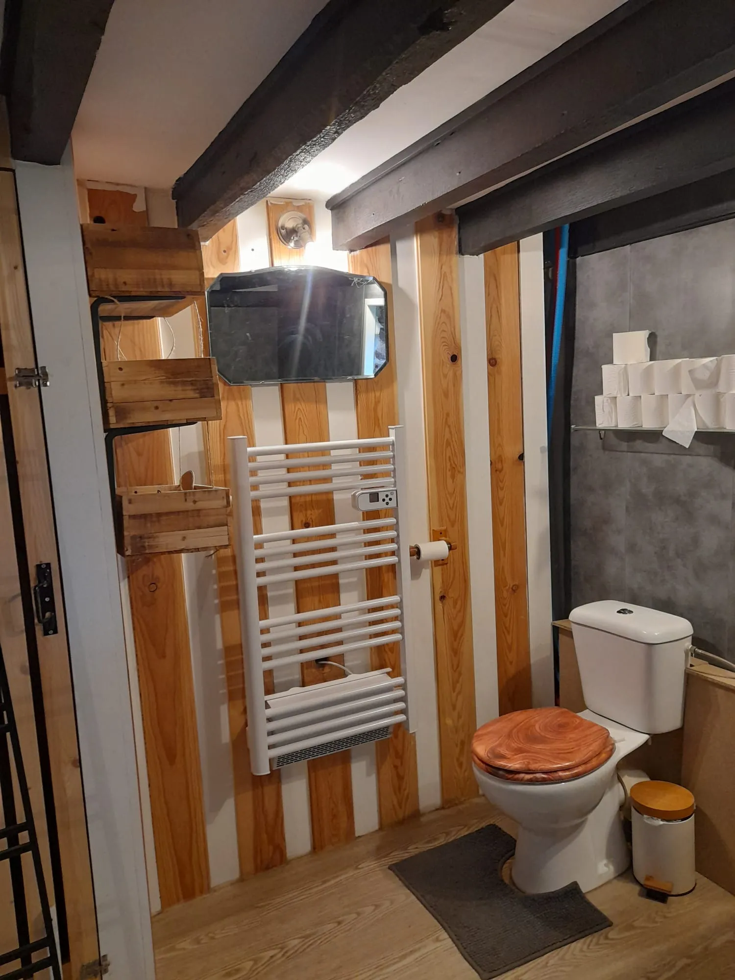 Maison de campagne en pierre avec jardin à Sainte-Marie-du-Bois, Mayenne — photo 8