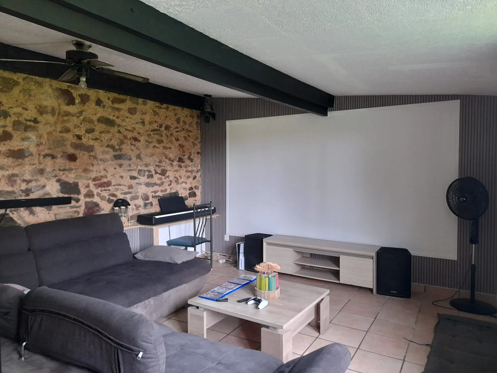 Maison de campagne en pierre avec jardin à Sainte-Marie-du-Bois, Mayenne — photo 3