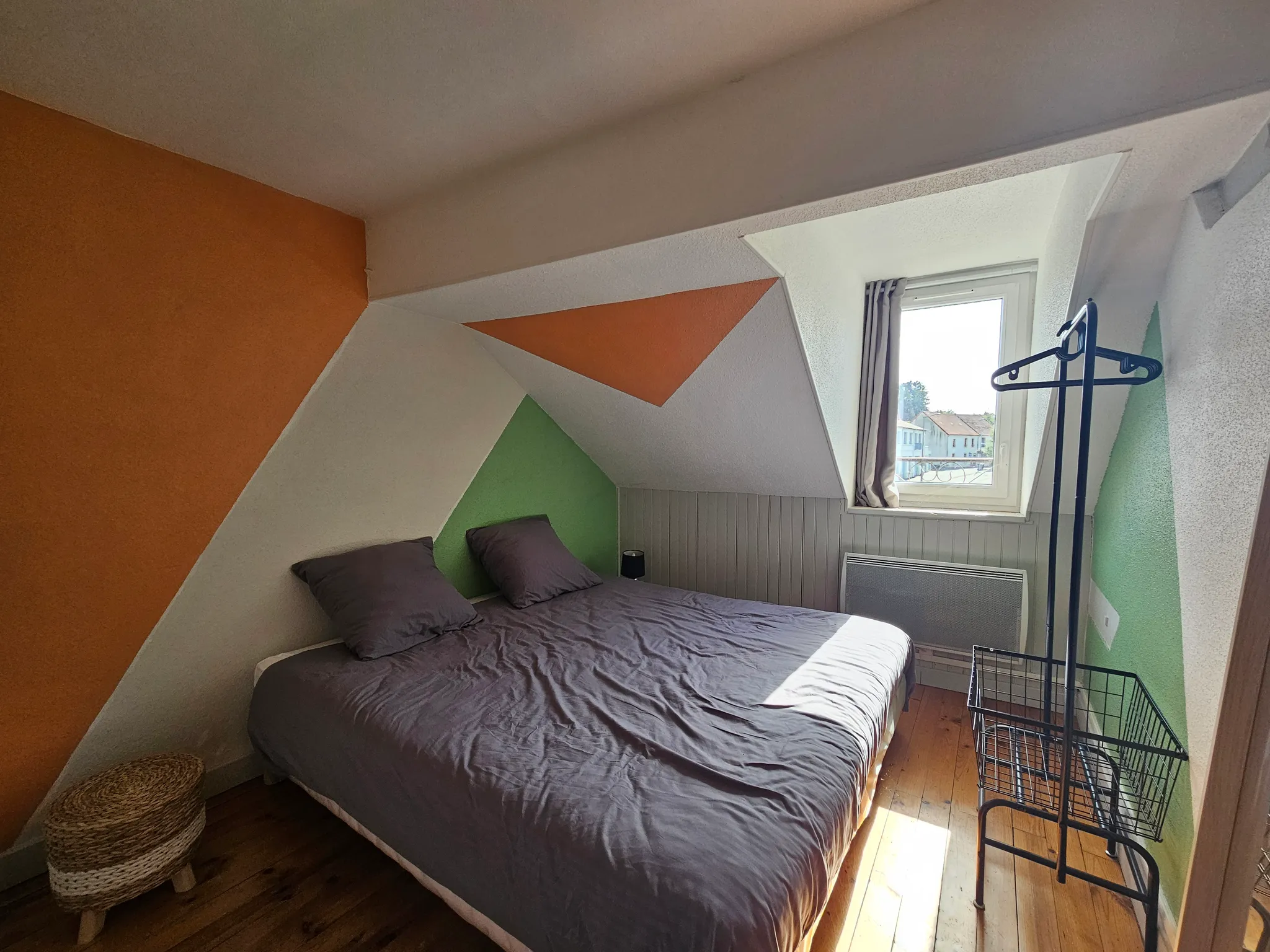 Furnished townhouse for sale in Néris-les-Bains, Allier photo 8