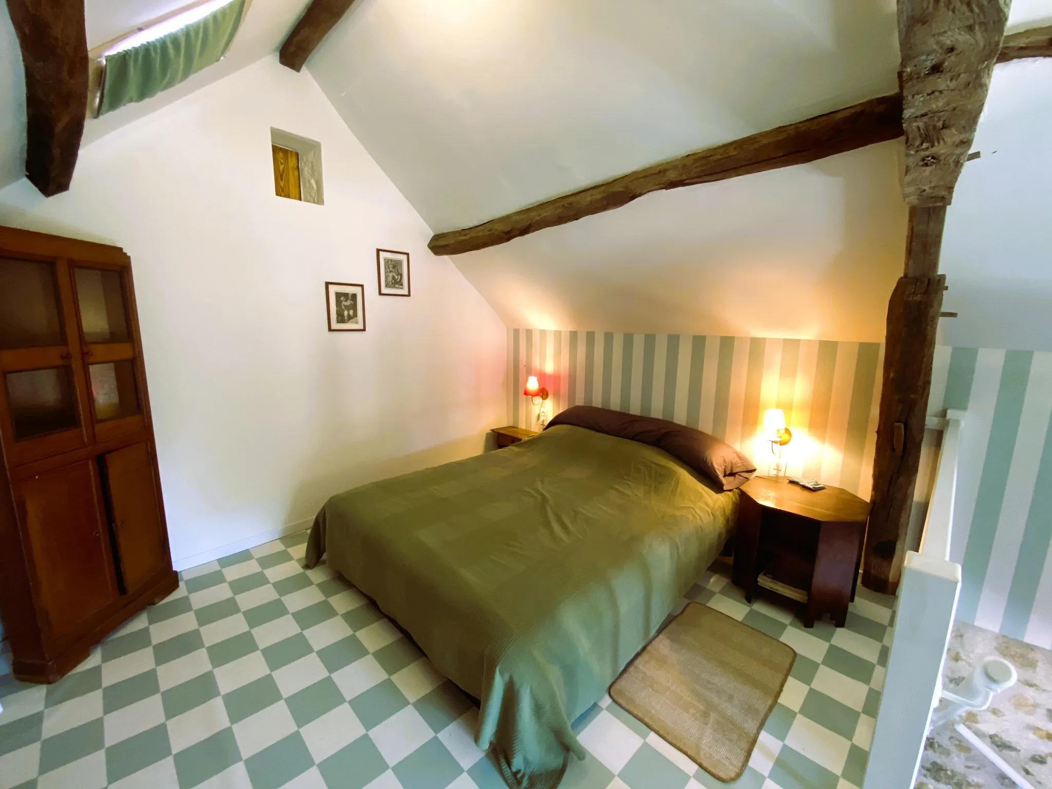 Maison de campagne avec gîte et dépendances à Reigny, dans le Cher — photo 9