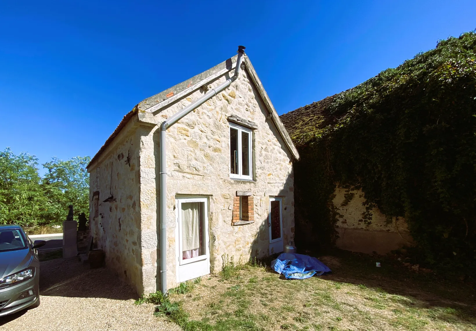 Maison de campagne avec gîte et dépendances à Reigny, dans le Cher — photo 8