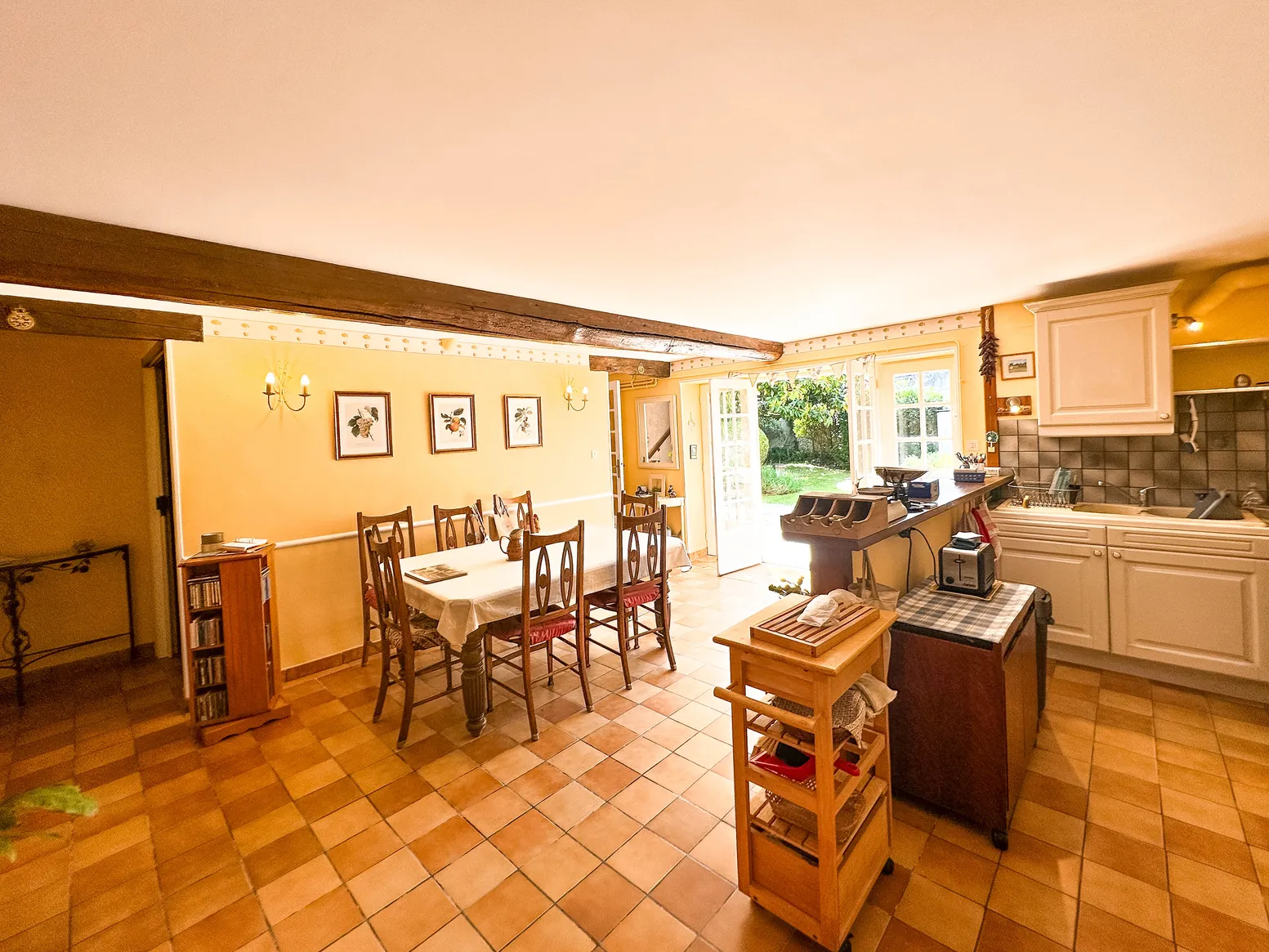 Stone House for Sale with Studio and Garden in Saintes, Charente-Maritime photo 5