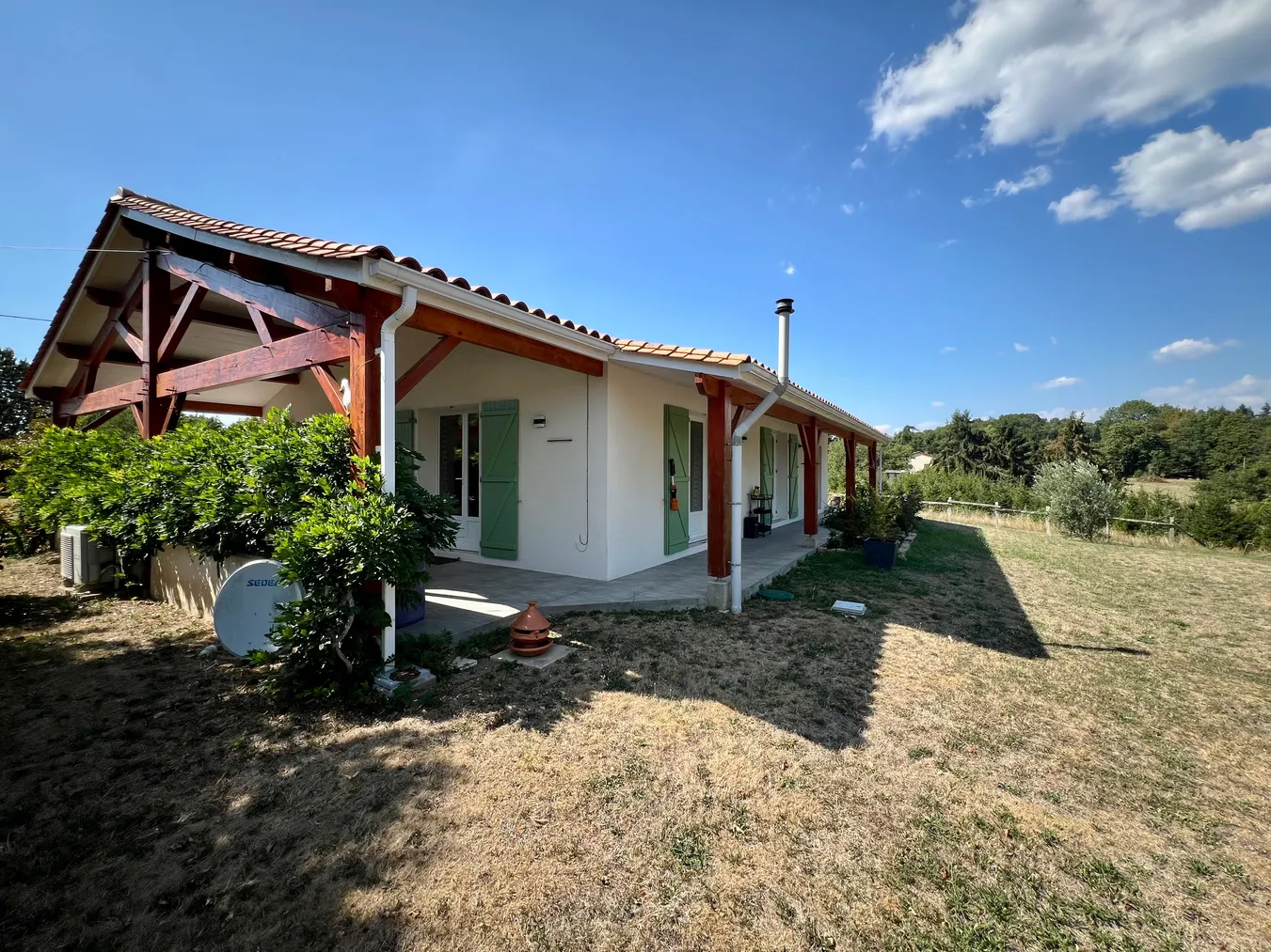 Country house for sale with garden in Saint-Estèphe, Dordogne photo 2