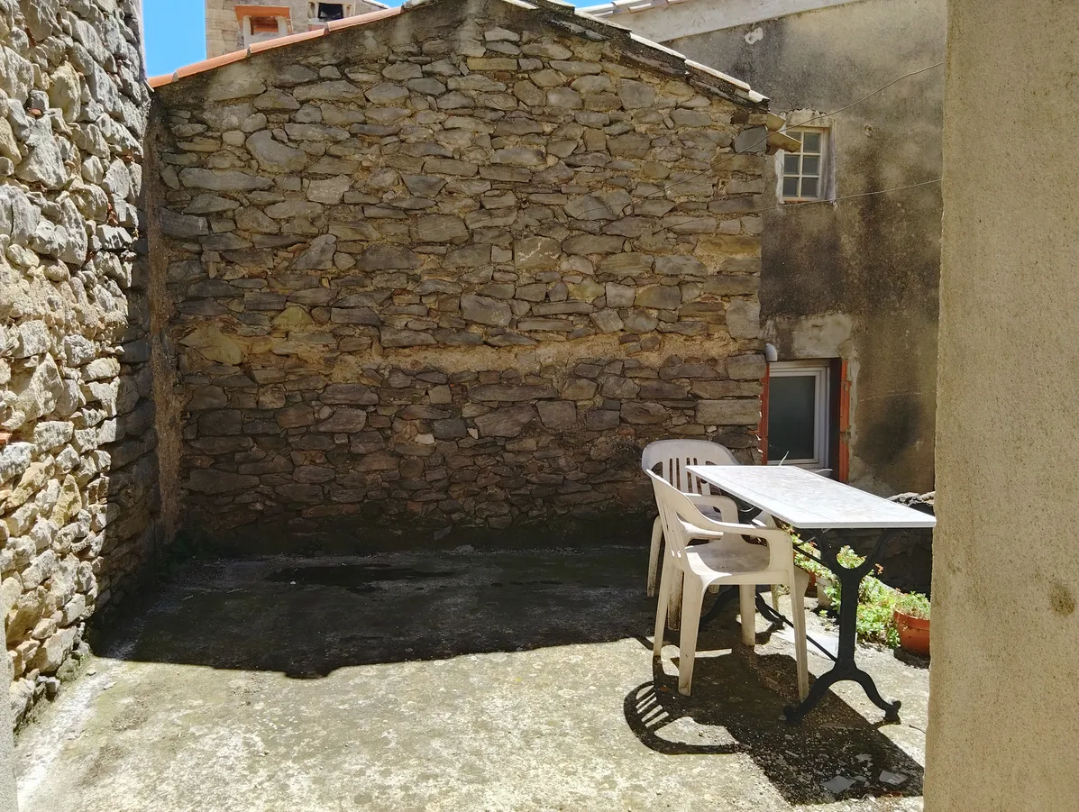 Maison de village à vendre à Siran, Hérault – deux logements rénovés — photo 2