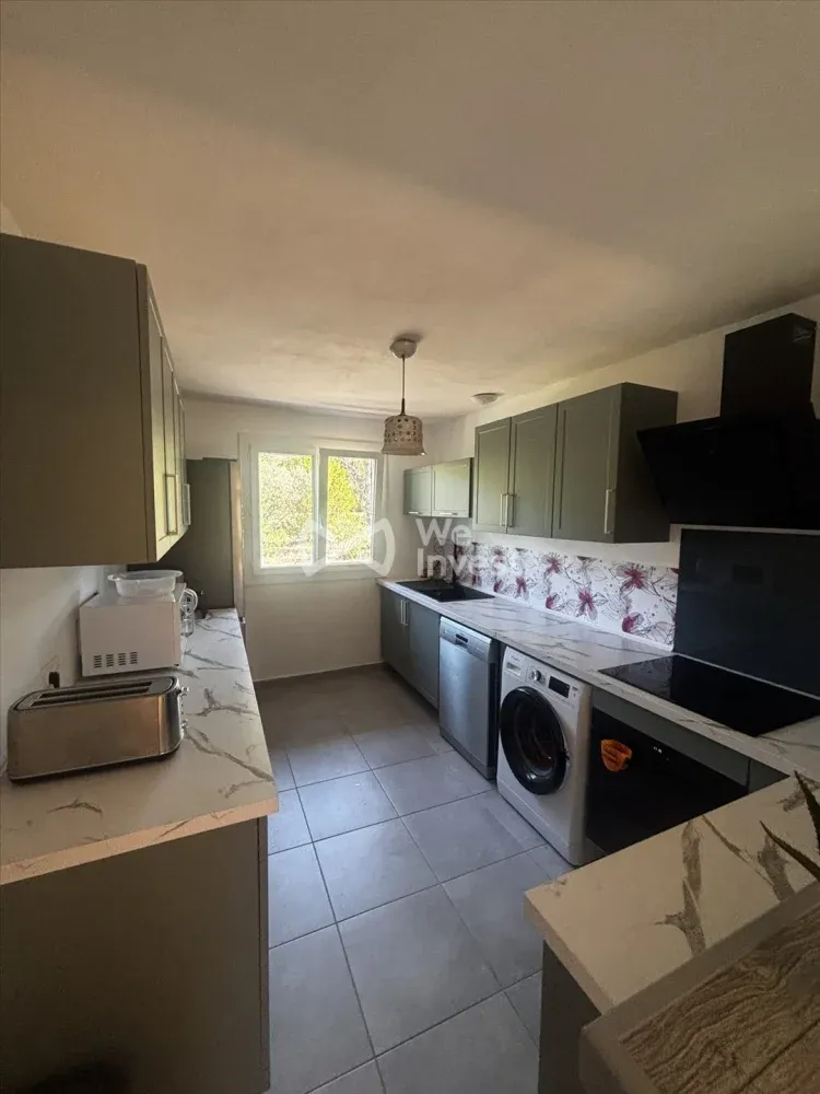 Maison de campagne rénovée à Varages, Var, avec terrain de 2 423 m² — photo 4