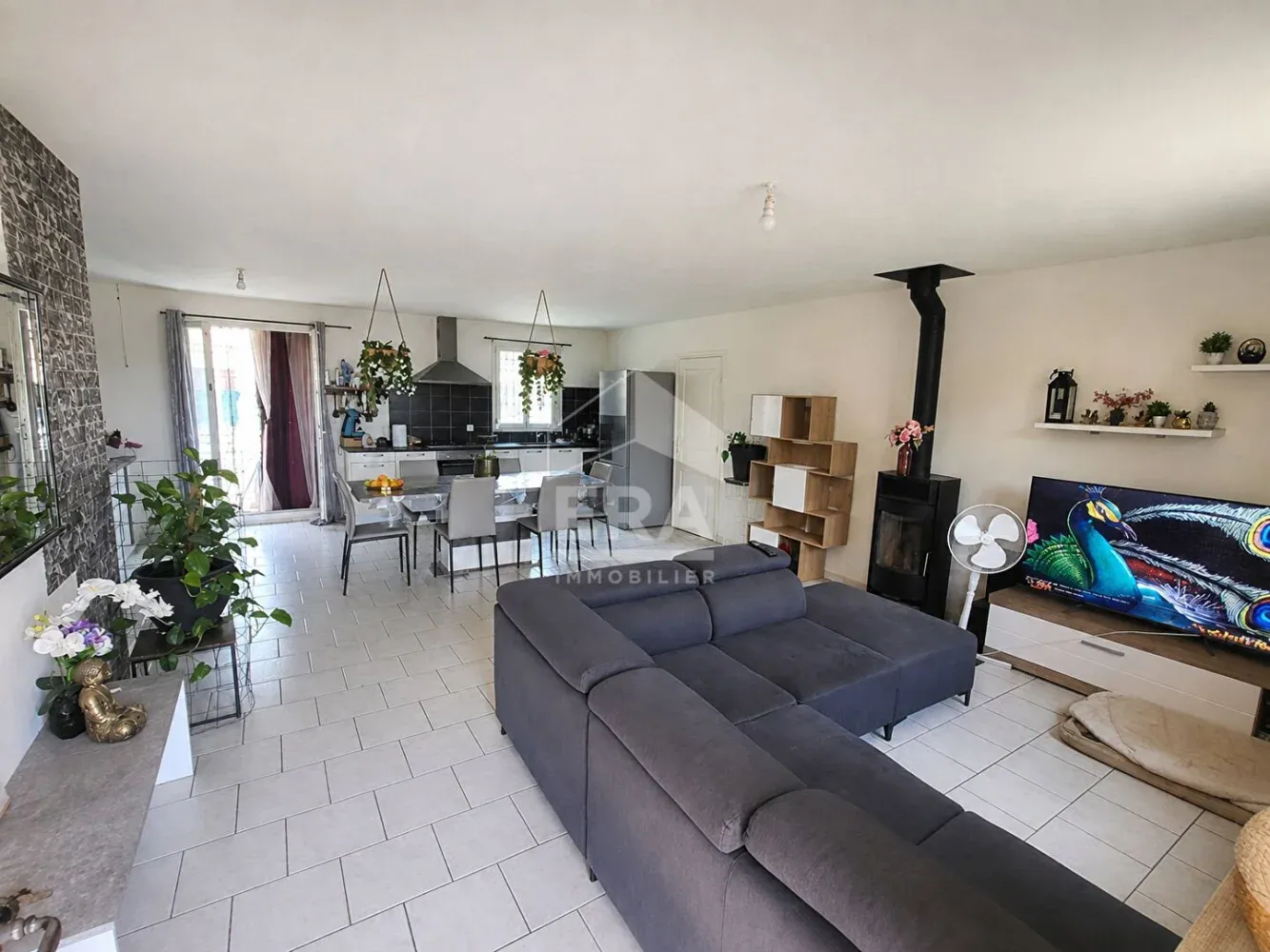 Maison individuelle à vendre à L’Escale, Alpes-de-Haute-Provence, avec jardin et garage — photo 2