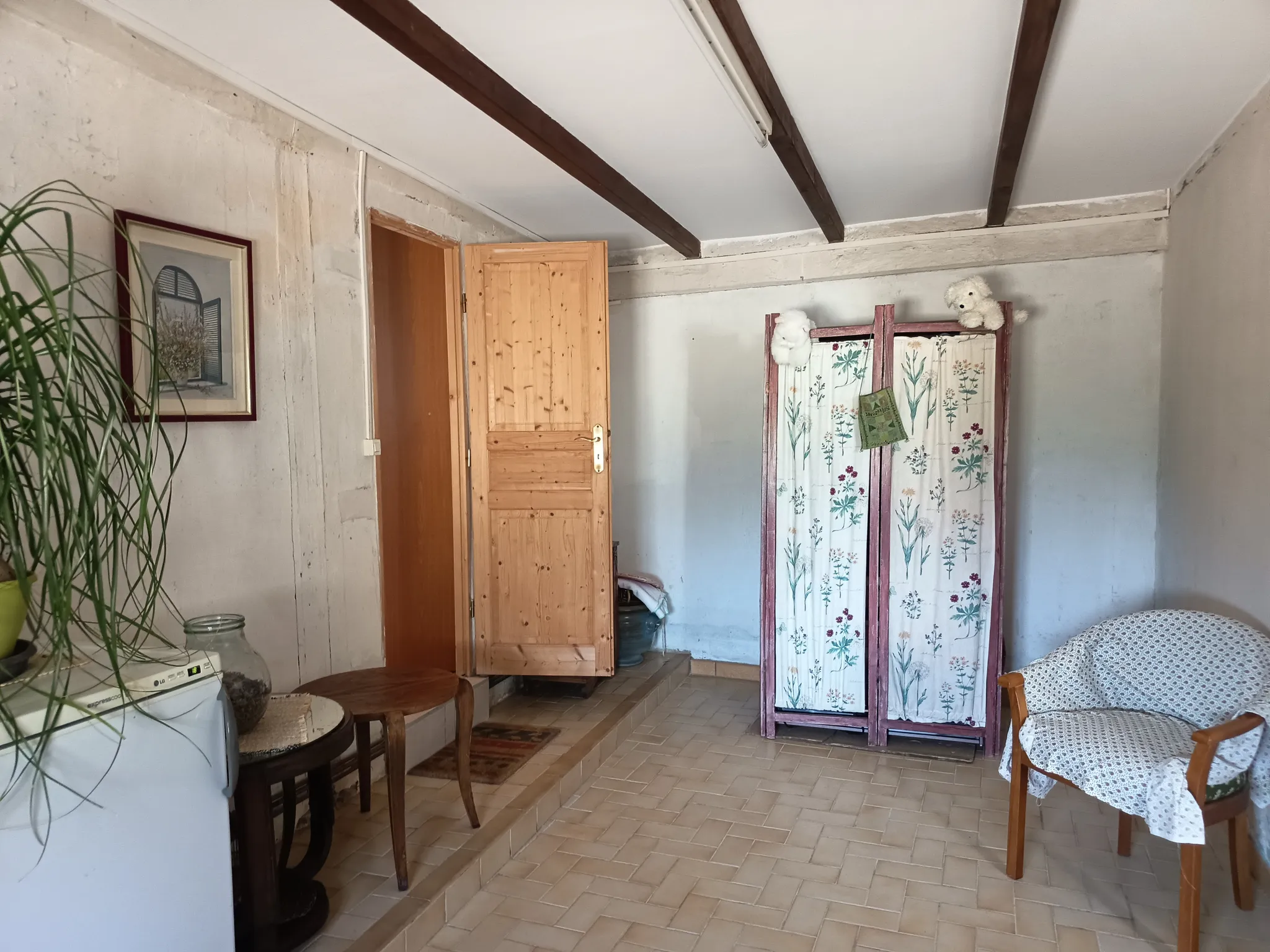 Maison individuelle à vendre à Alloue, Charente : jardin de 3 994 m², annexe et maison à rénover — photo 6