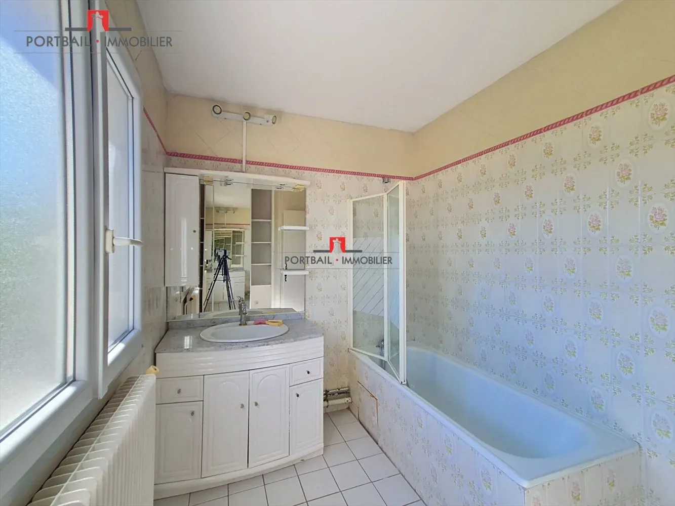 Semi-detached house for sale in Carbon-Blanc, Gironde, with a 511 m² garden photo 10