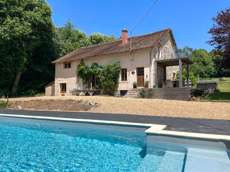 Maison de campagne rénovée avec piscine à Pageas, Haute-Vienne Photo du bien
