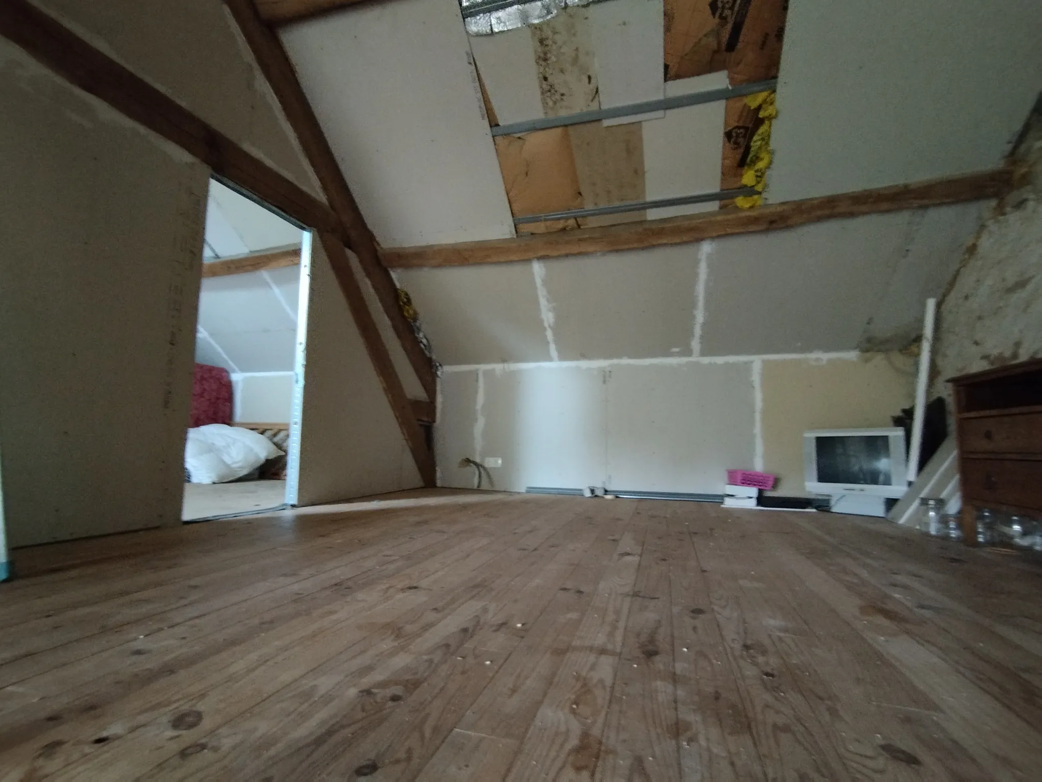 Maison mitoyenne à vendre avec jardin à Lussac-les-Églises, Haute-Vienne — photo 7