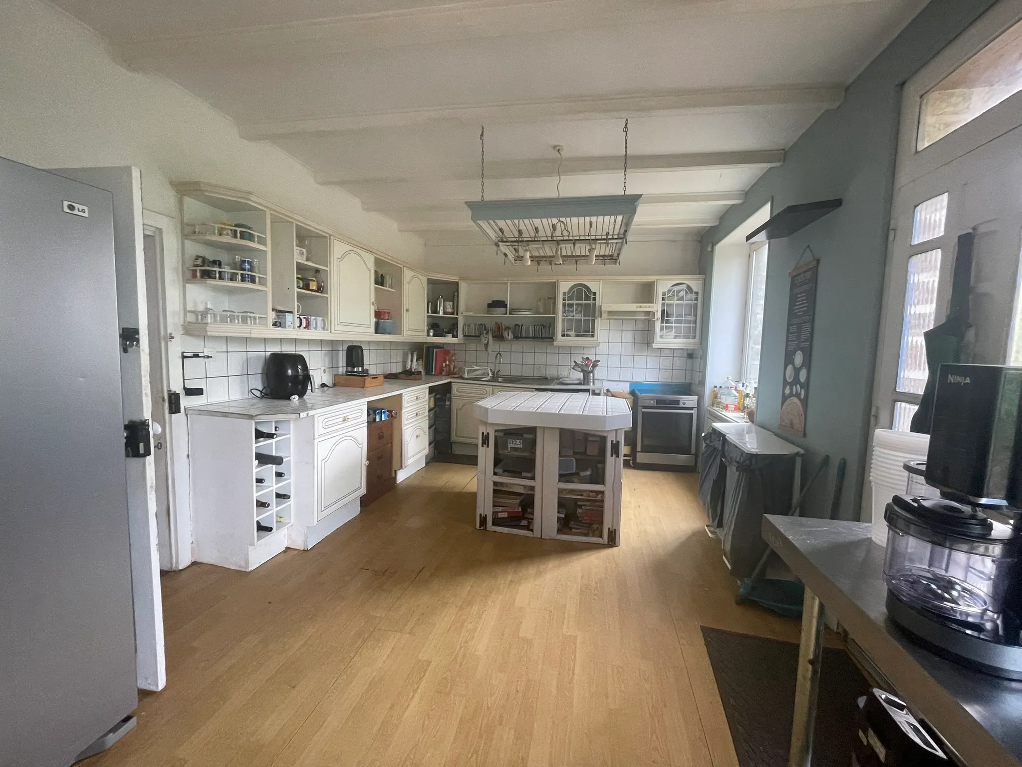 Country House for Sale in Le Mené, Côtes-d’Armor, with 9,909 m² of Land photo 2