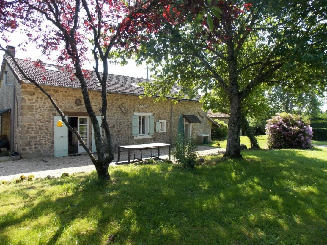 Maison en pierre rénovée avec piscine et terrain à Maisonnais-sur-Tardoire, Haute-Vienne — photo 4