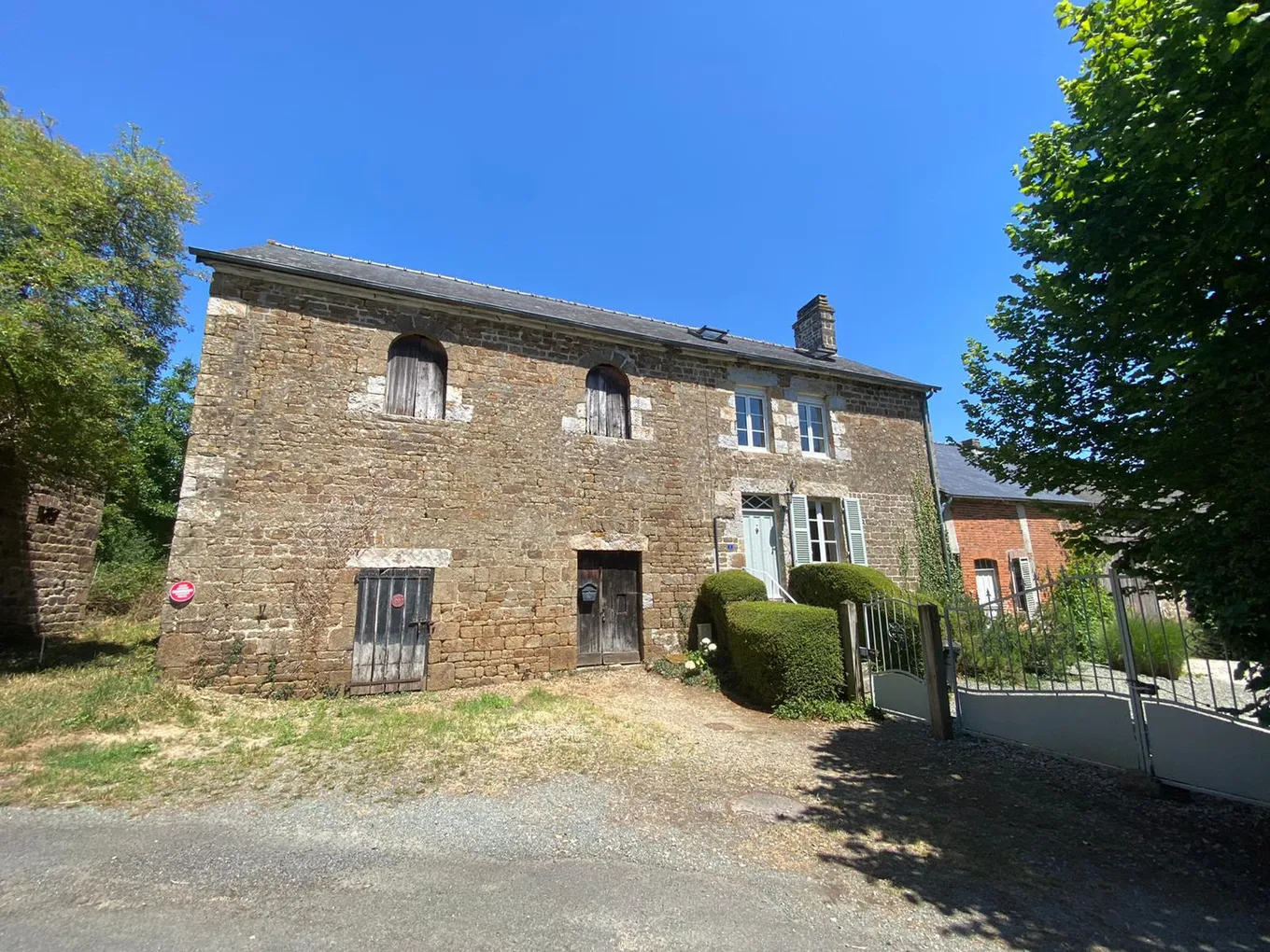 Juvigny Val d’Andaine, Orne: country house with 2.39 ha and outbuildings photo 9