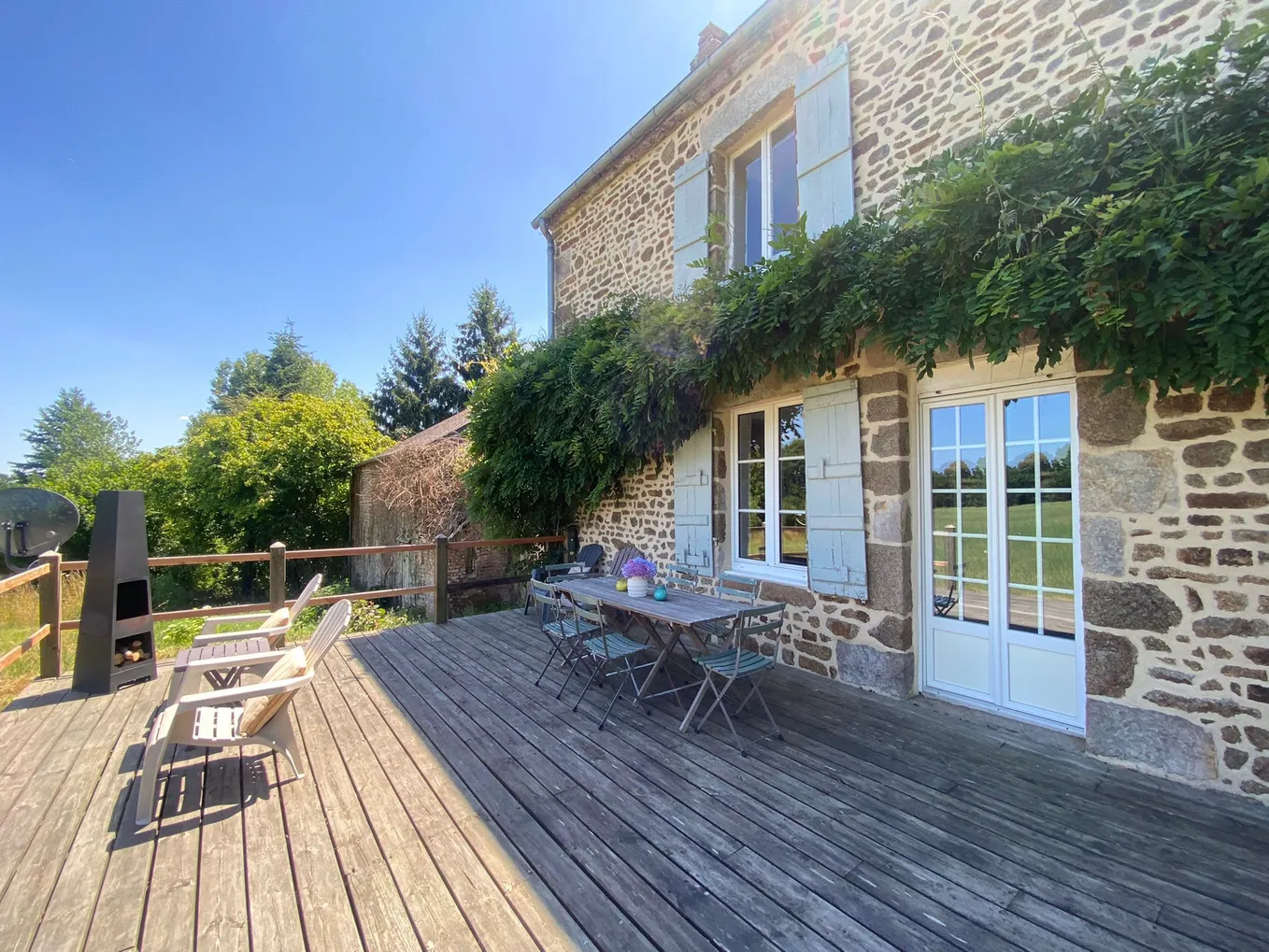 Juvigny Val d’Andaine, Orne: country house with 2.39 ha and outbuildings photo 2