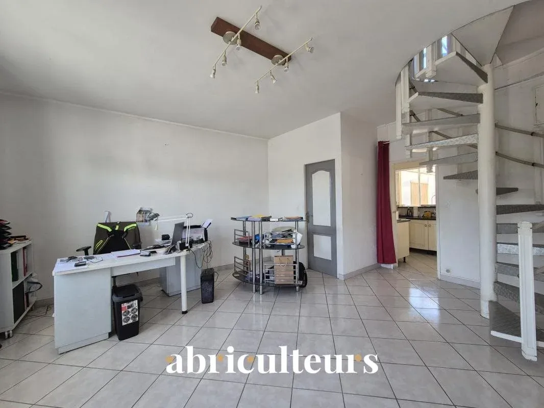 House for sale in Cognac, Charente: 150 m², 45 m² terrace photo 5