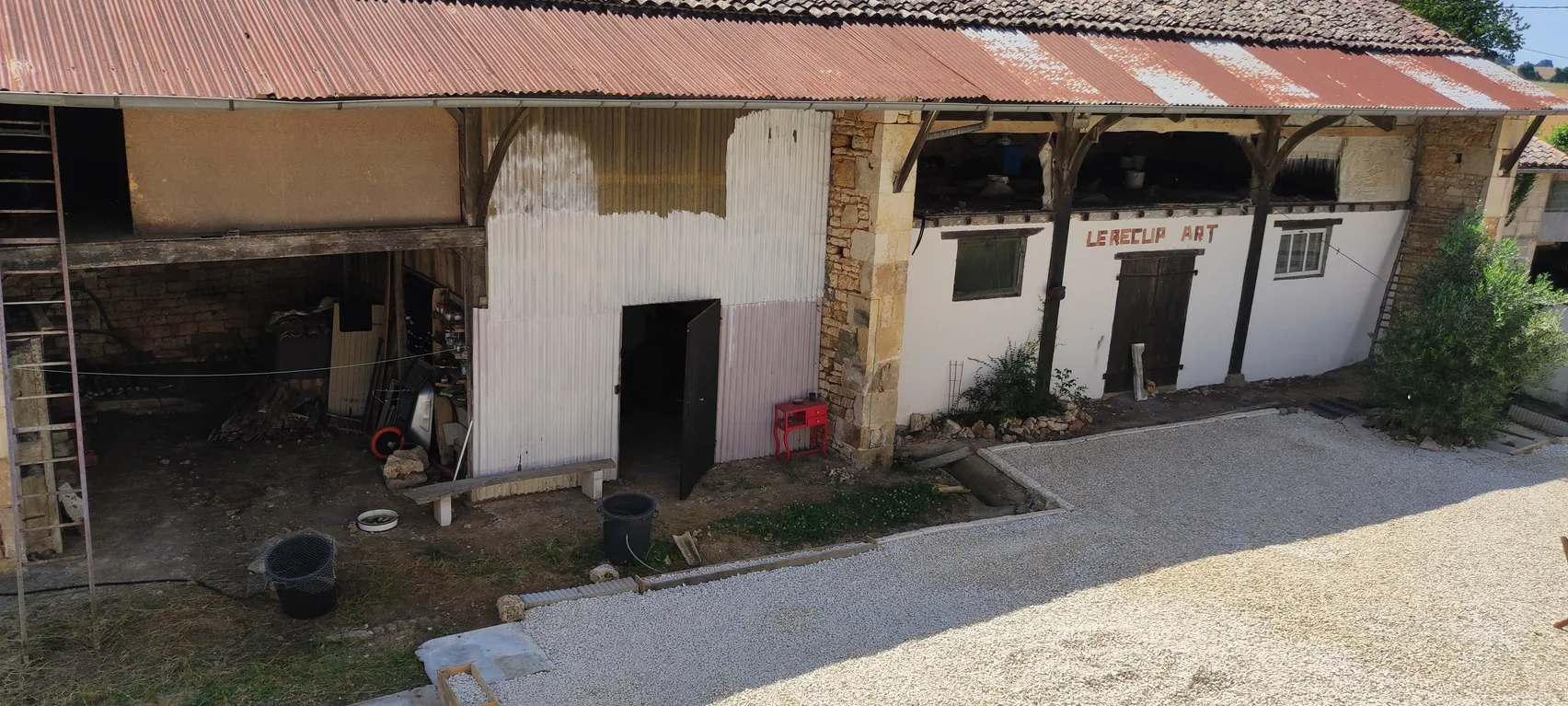 Maison en pierre avec granges à vendre à Lorigné, Deux-Sèvres — photo 3