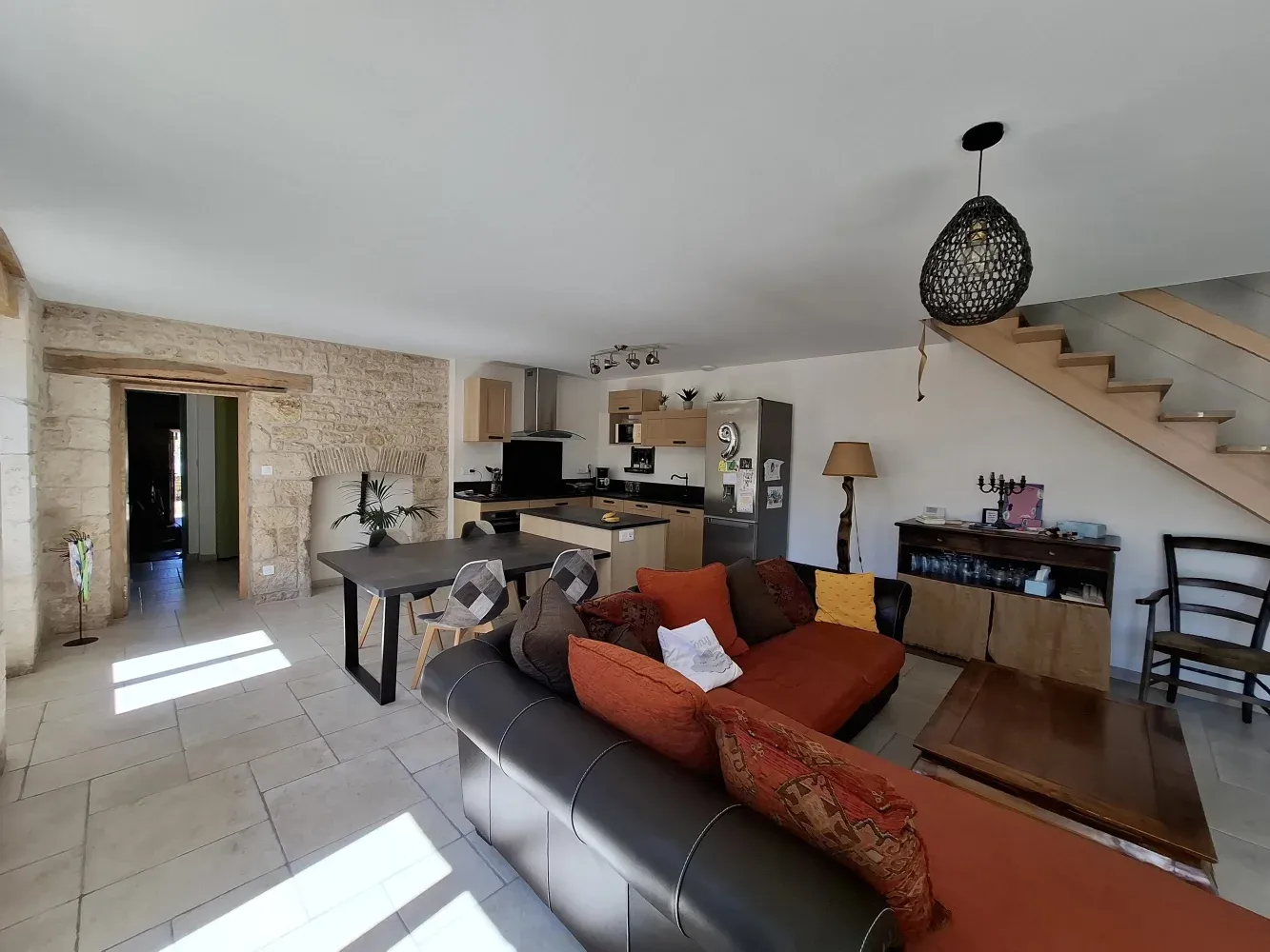 Maison en pierre rénovée avec jardin à Brioux-sur-Boutonne, Deux-Sèvres — photo 4