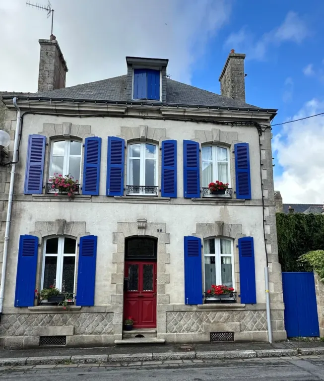 Maison de maître en pierre à Guémené-sur-Scorff, Morbihan, avec jardin Photo du bien