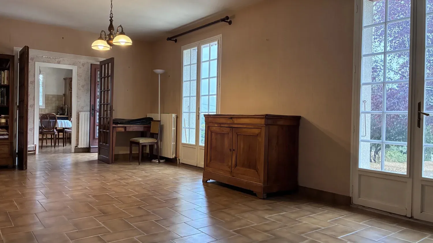 Maison de village à vendre à Bélâbre, Indre, avec jardin de 3 234 m² — photo 3