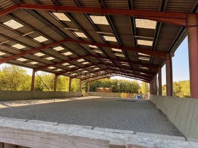 Centre équestre avec logement et 7,94 ha près de Bénodet, Finistère — photo 6
