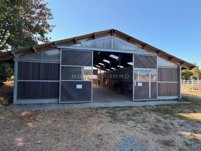 Centre équestre avec logement et 7,94 ha près de Bénodet, Finistère — photo 2