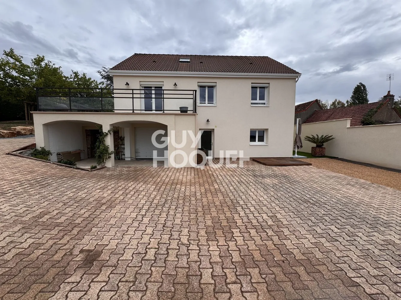 Maison familiale à vendre à Perrecy-les-Forges, Saône-et-Loire, avec terrain de 4 955 m² — photo 3