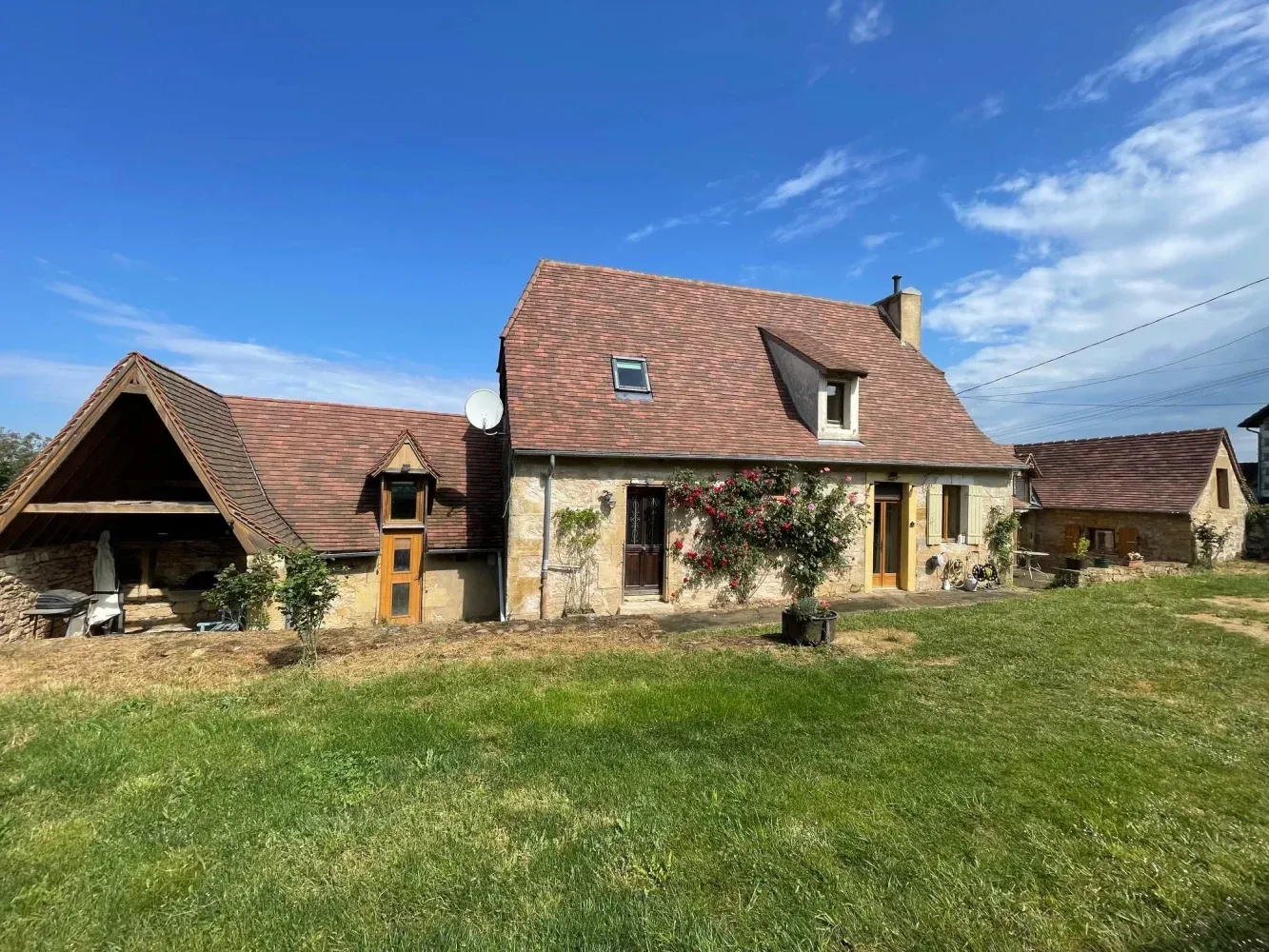 Maison en pierre à vendre à Excideuil, Dordogne, avec grange et terrain — photo 10