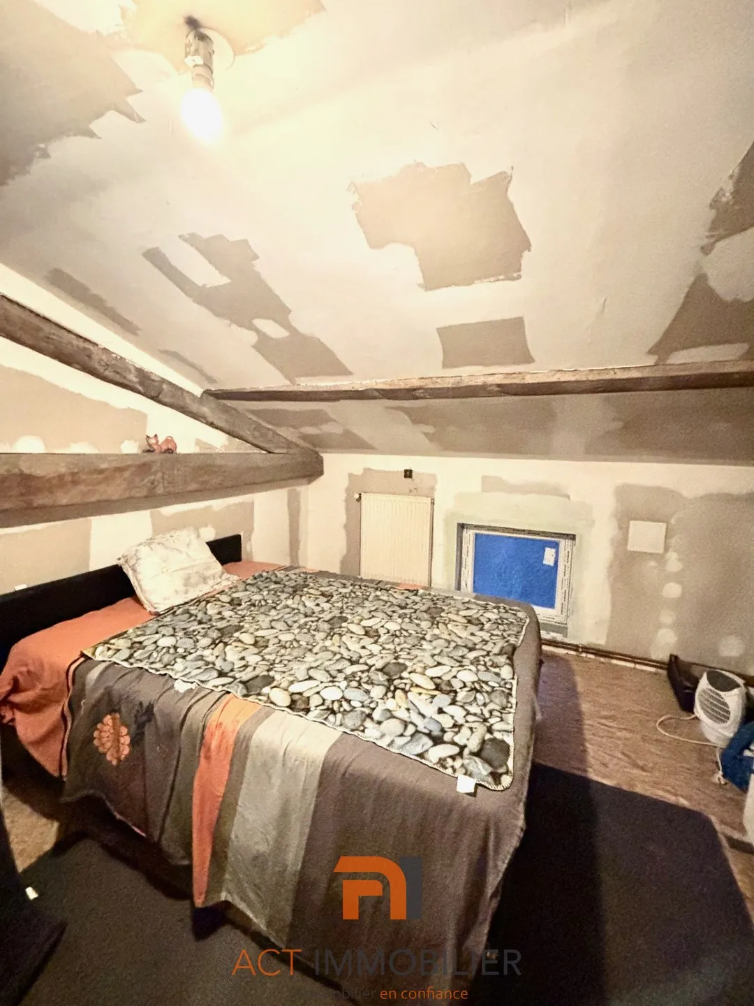 Maison de village avec jardin à Bessenay, Rhône – 100 m² et cave voûtée — photo 7