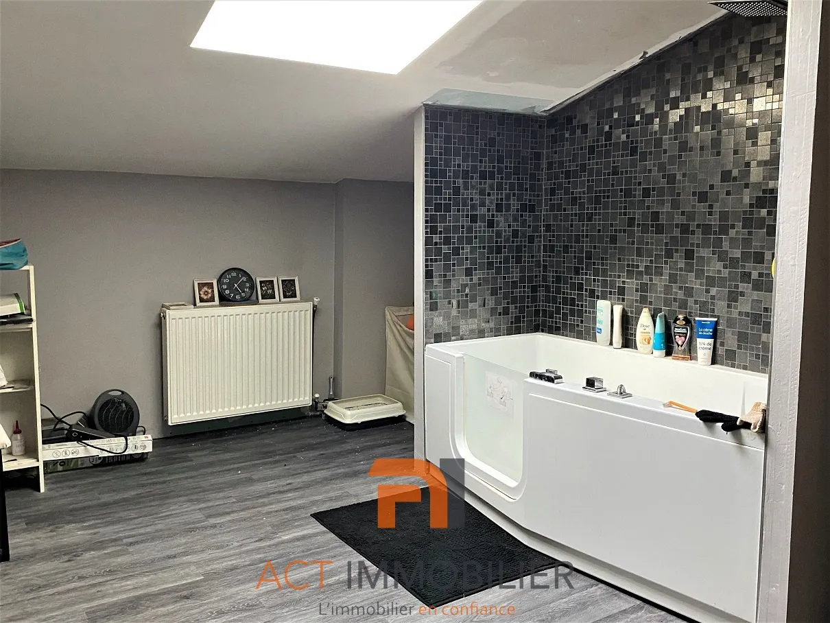 Maison de village avec jardin à Bessenay, Rhône – 100 m² et cave voûtée — photo 6