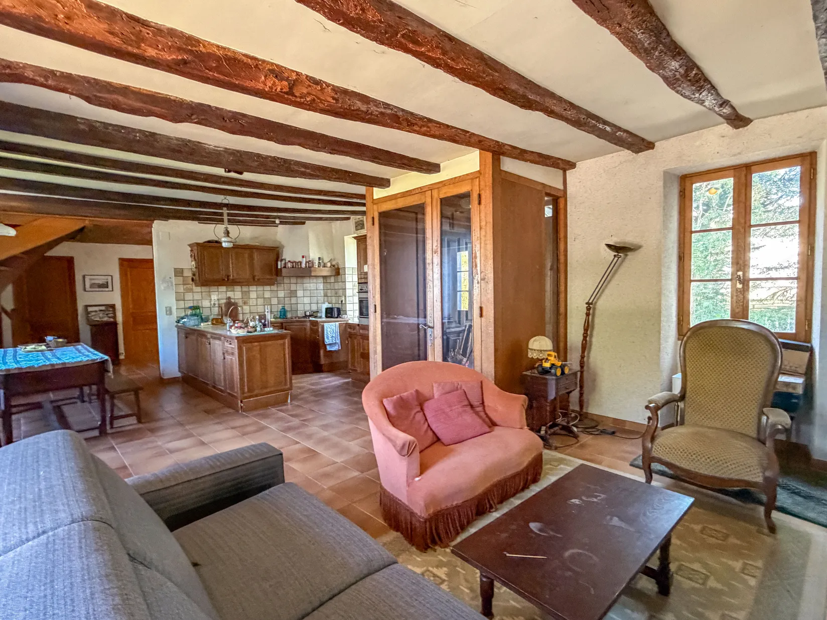 Maison de campagne à rénover avec terrain de 8 900 m² à Cœur de Causse, Lot — photo 7