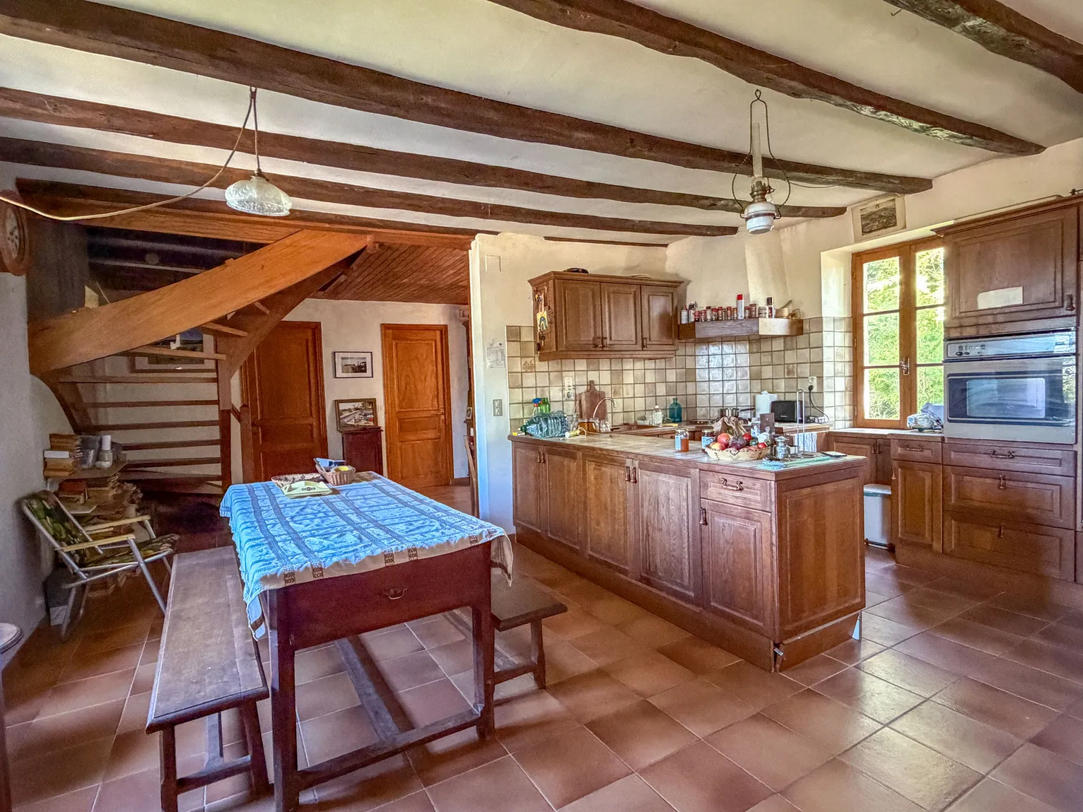 Maison de campagne à rénover avec terrain de 8 900 m² à Cœur de Causse, Lot — photo 8