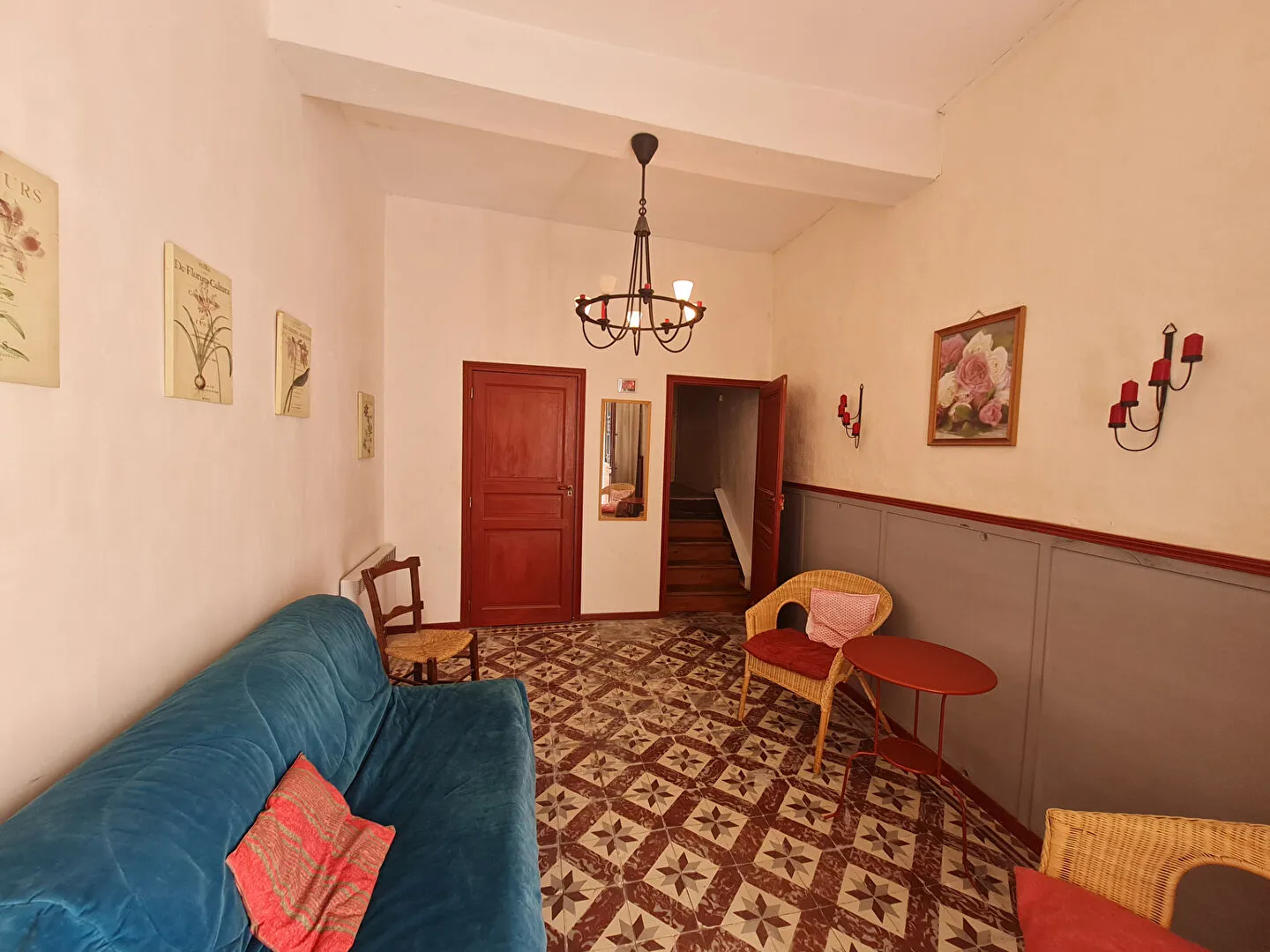 Stone Townhouse for Sale in Lectoure, Gers – 4 Bedrooms photo 3